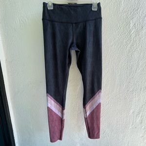 Alo Yoga pretty multicolor leggings